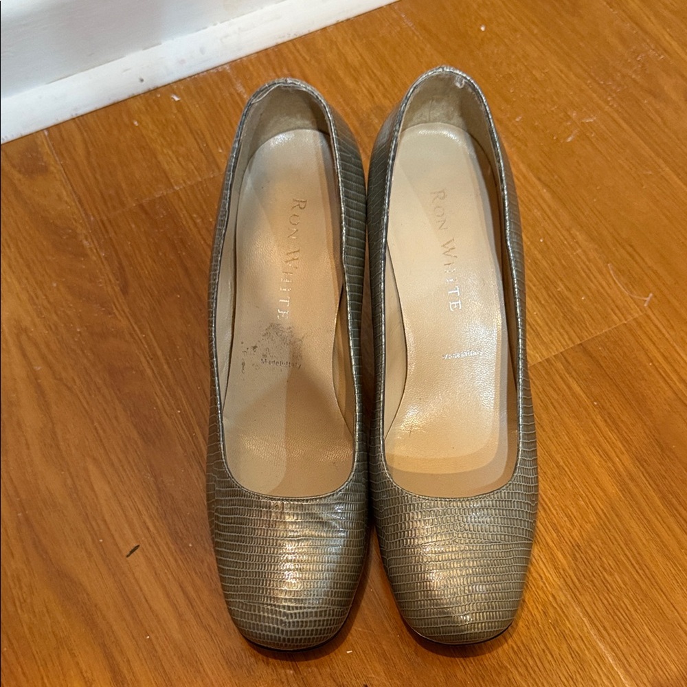 Ron White Women's Elegant Taupe Heels
